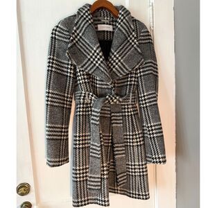 Calvin Klein Wool Blend Black and White Houndstooth Wrap Coat Jacket